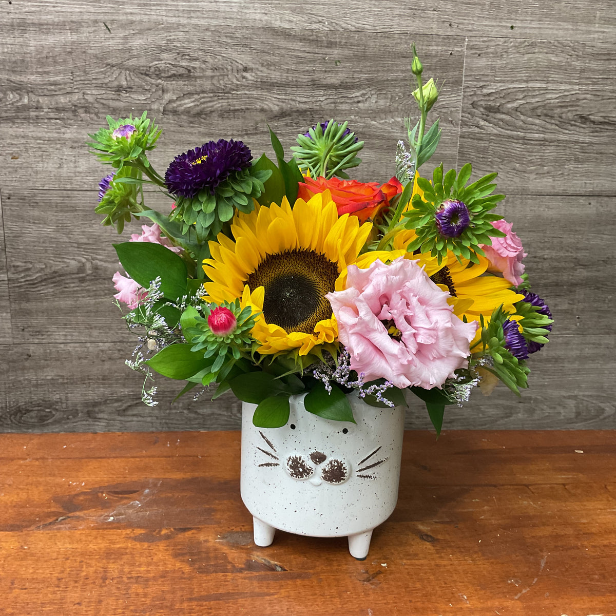 Cat Friendly Arrangement
