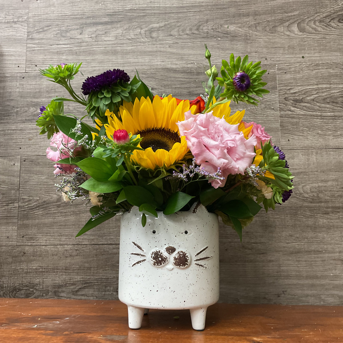 Cat Friendly Arrangement