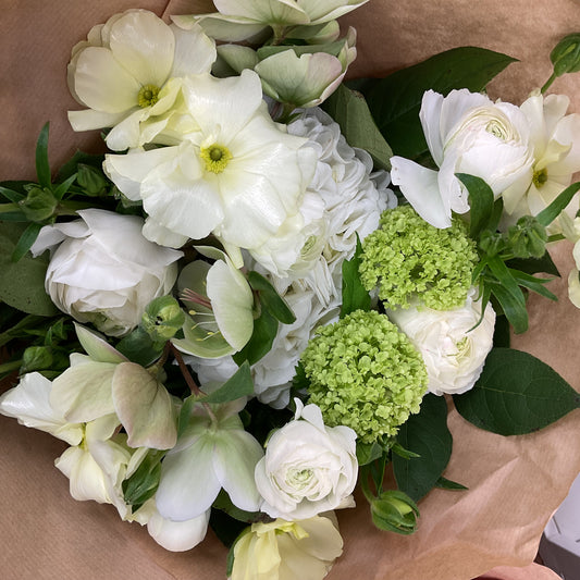 Classic white bouquet