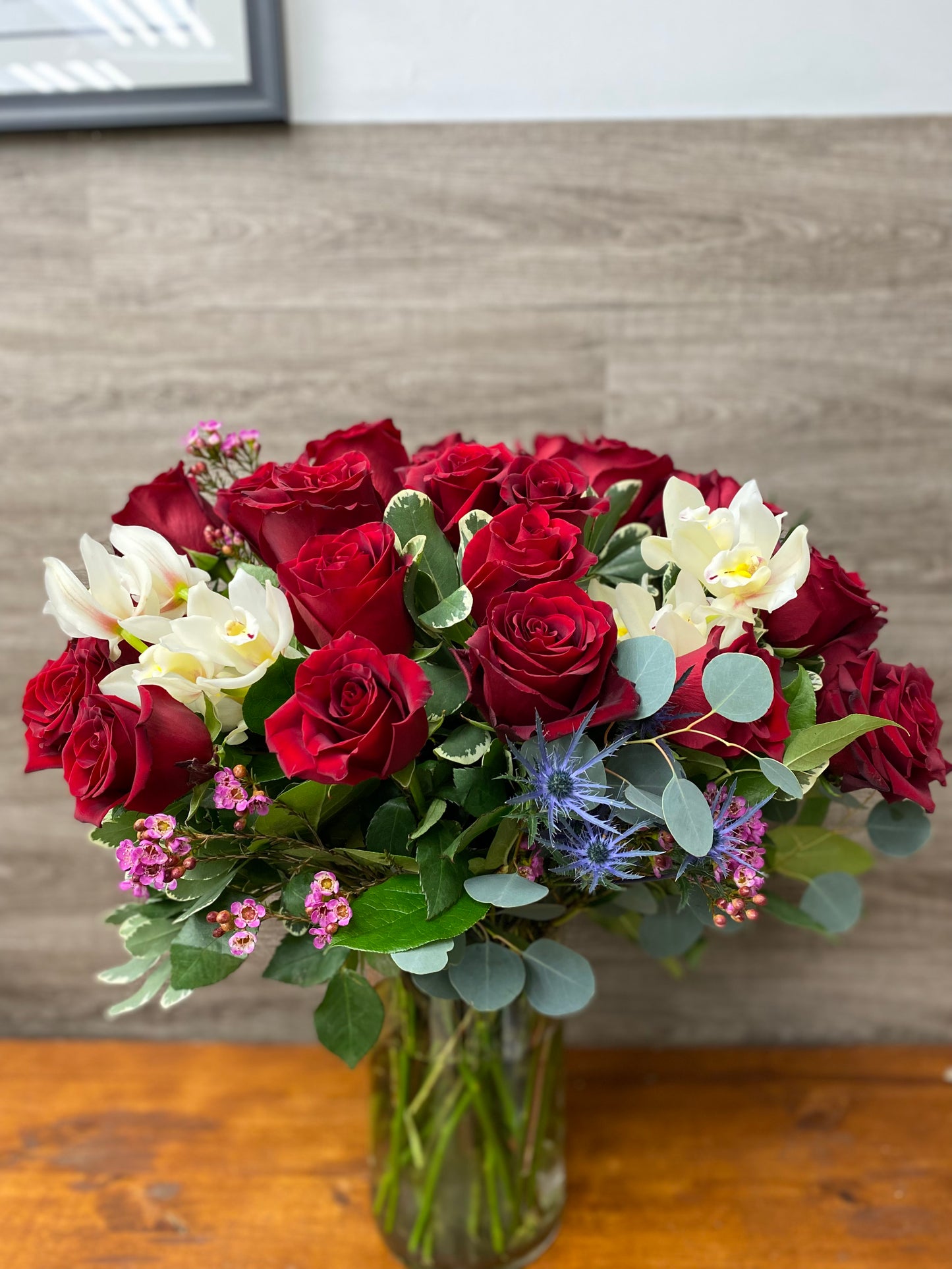 Deluxe red rose arrangement